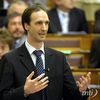 Oszk�: Az �talak�t�shoz meg kellett szerezni a Mal�vet