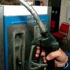 Emelkedik az üzemanyagok ára, újabb csúcson a benzinár