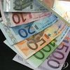 Négy éves mélyponton az euró árfolyama a dollárral szemben